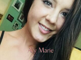 Aly_Marie