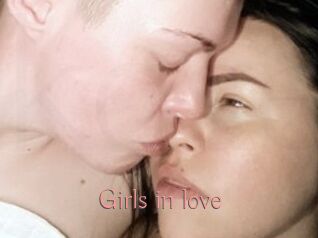 Girls_in_love