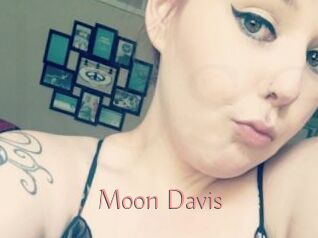 Moon_Davis