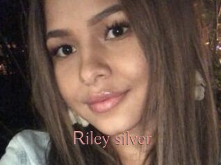 Riley_silver